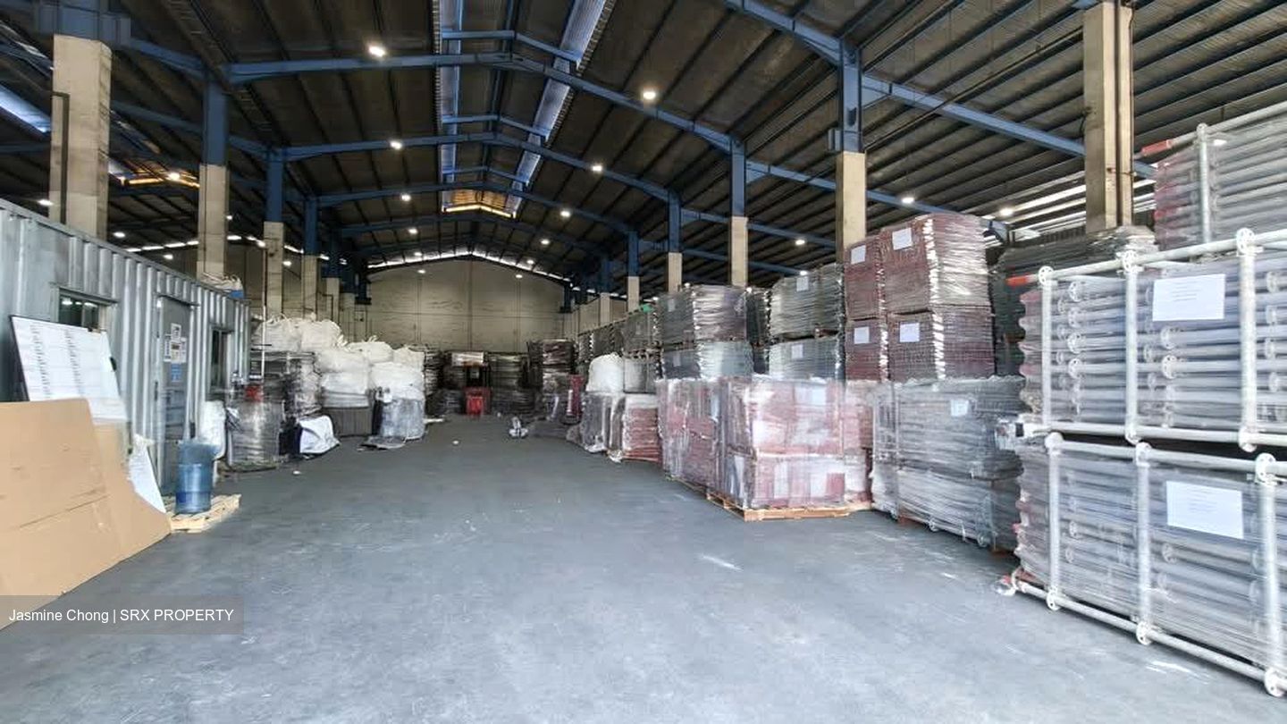 Gul Circle (D22), Warehouse #574071791